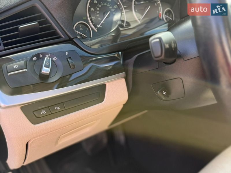 Седан BMW 5 Series 2012 в Каневе фото 52 Седан BMW 5 Series 2012 в Каневе