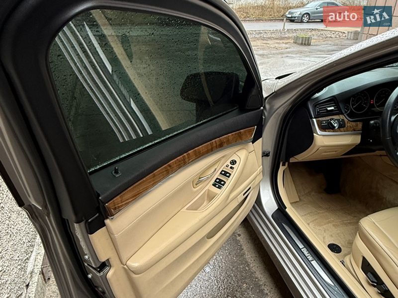 Седан BMW 5 Series 2012 в Києві