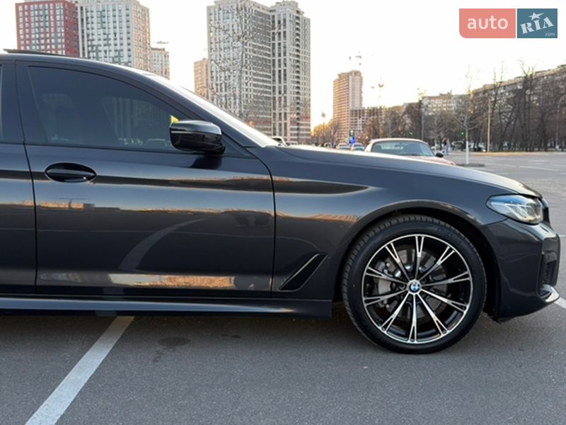 Седан BMW 5 Series 2017 в Києві