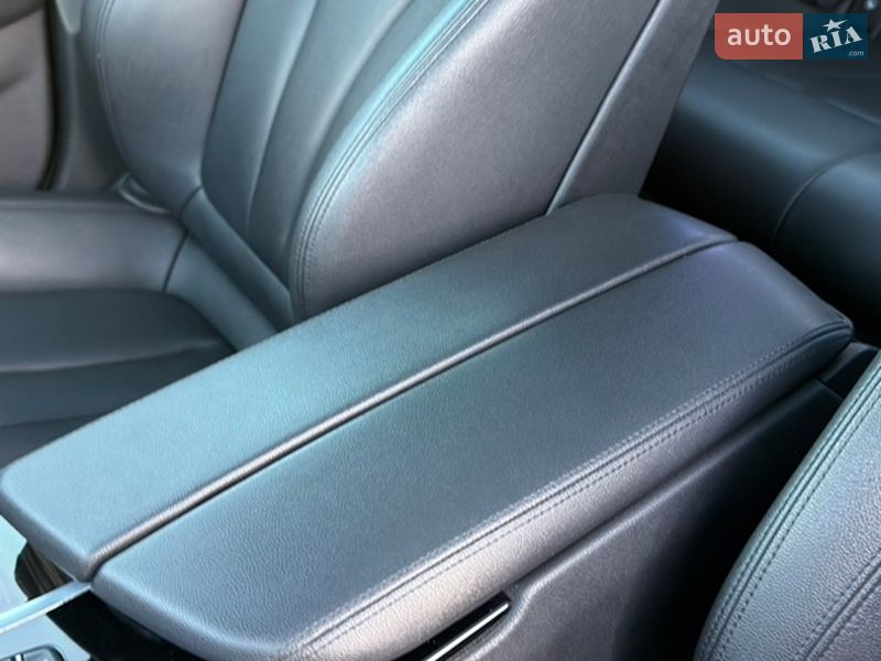 Седан BMW 5 Series 2017 в Києві