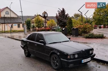 Седан BMW 5 Series 1990 в Києві