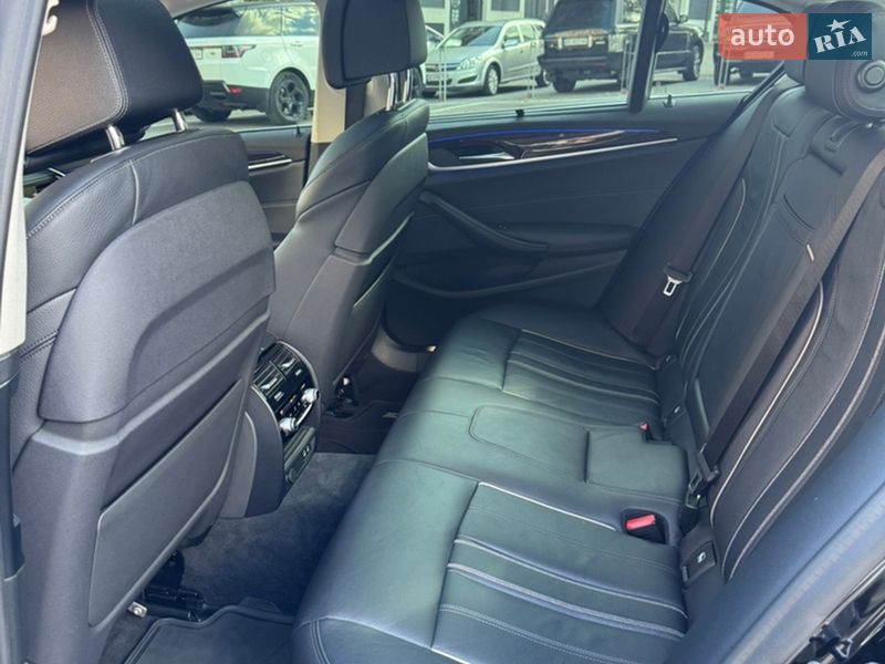 Седан BMW 5 Series 2019 в Дніпрі