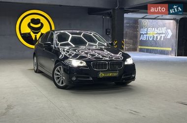 Седан BMW 5 Series 2016 в Чернівцях