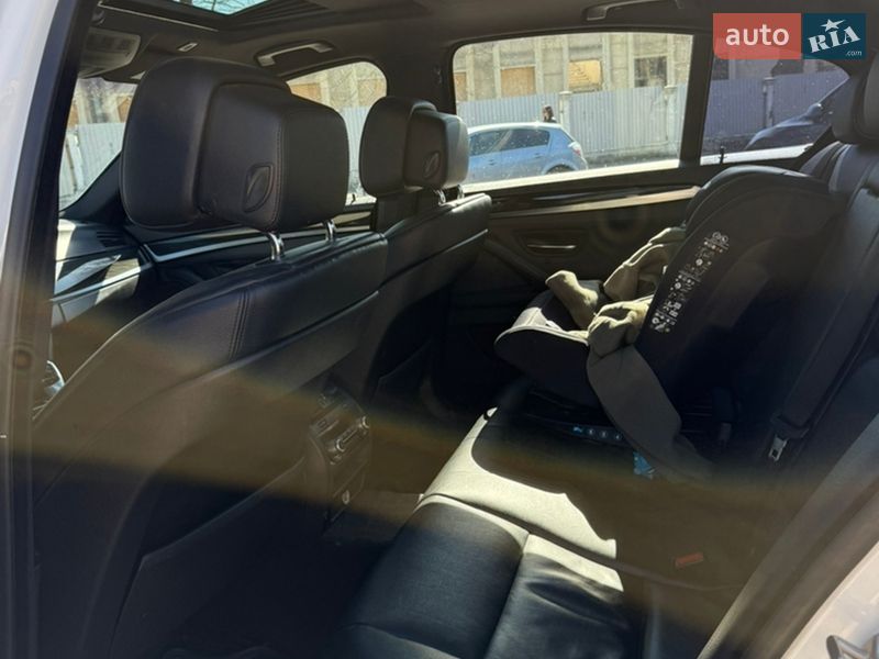 Седан BMW 5 Series 2012 в Виннице