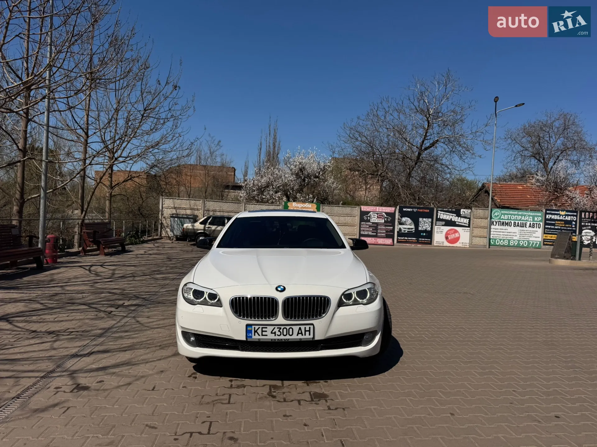 2013 BMW 5er - мініатюра 2