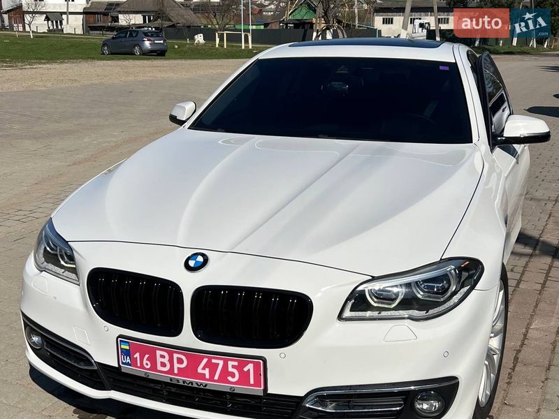 Седан BMW 5 Series 2015 в Івано-Франківську