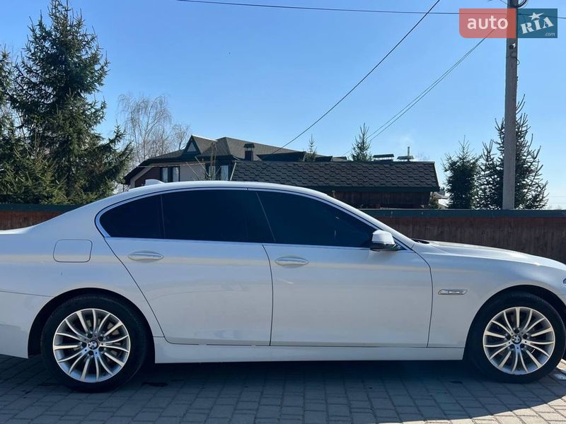 Седан BMW 5 Series 2015 в Івано-Франківську