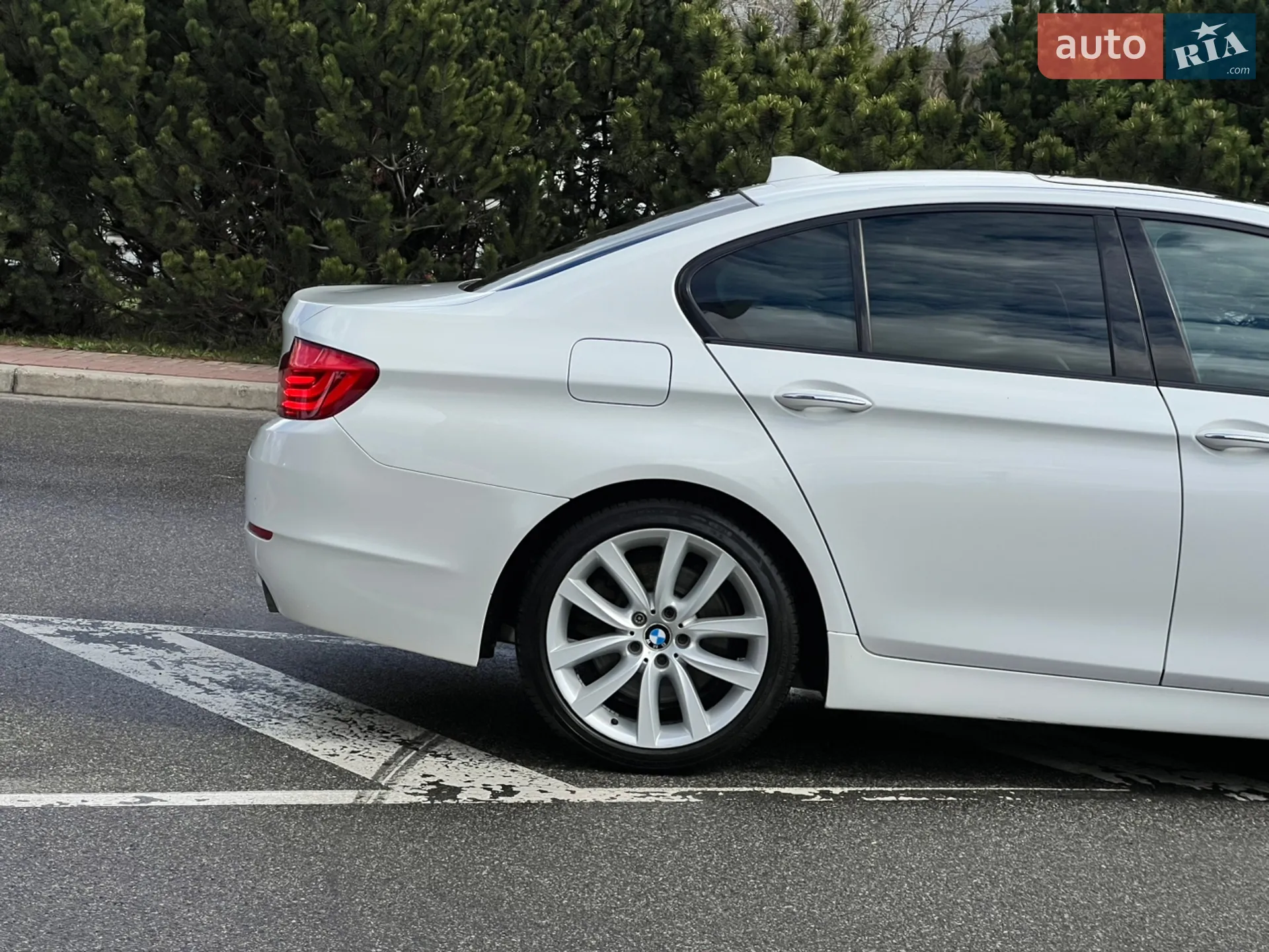 2010 BMW 5er - мініатюра 25