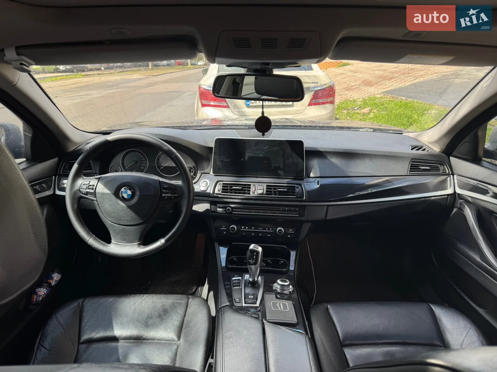 2012 BMW 5er - мініатюра 9