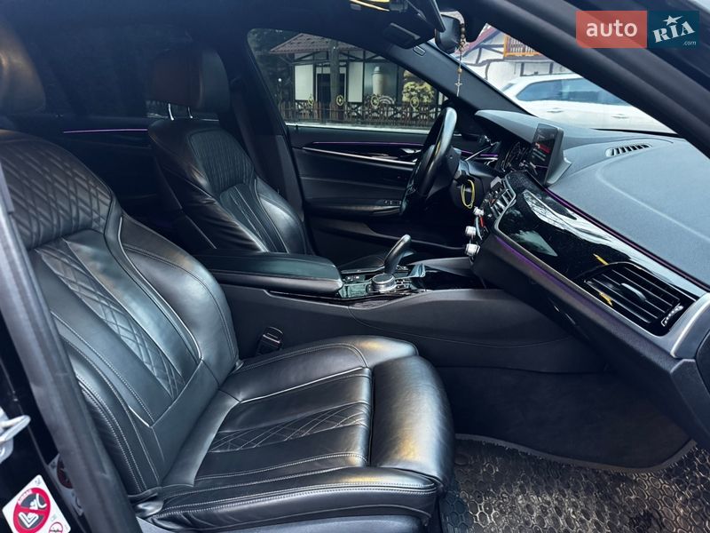 Седан BMW 5 Series 2017 в Львові