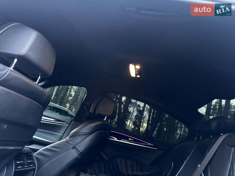 Седан BMW 5 Series 2017 в Львові