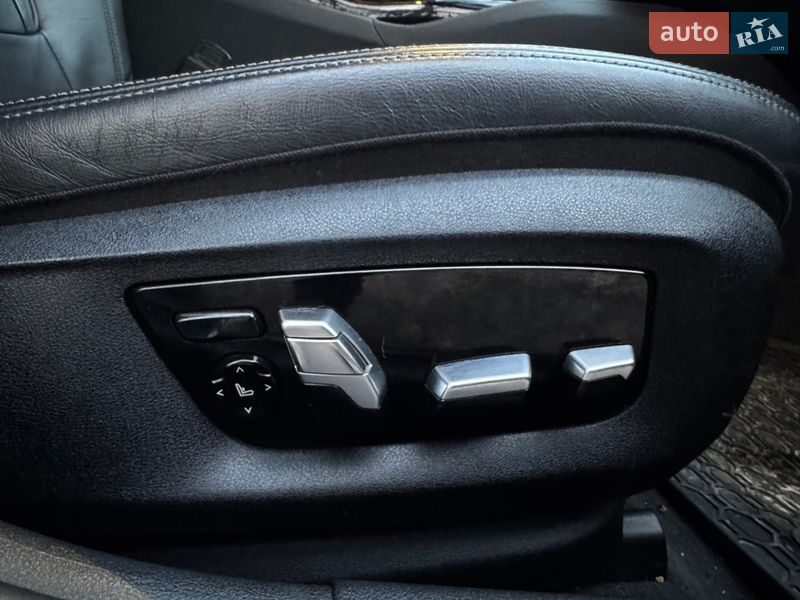 Седан BMW 5 Series 2017 в Львові