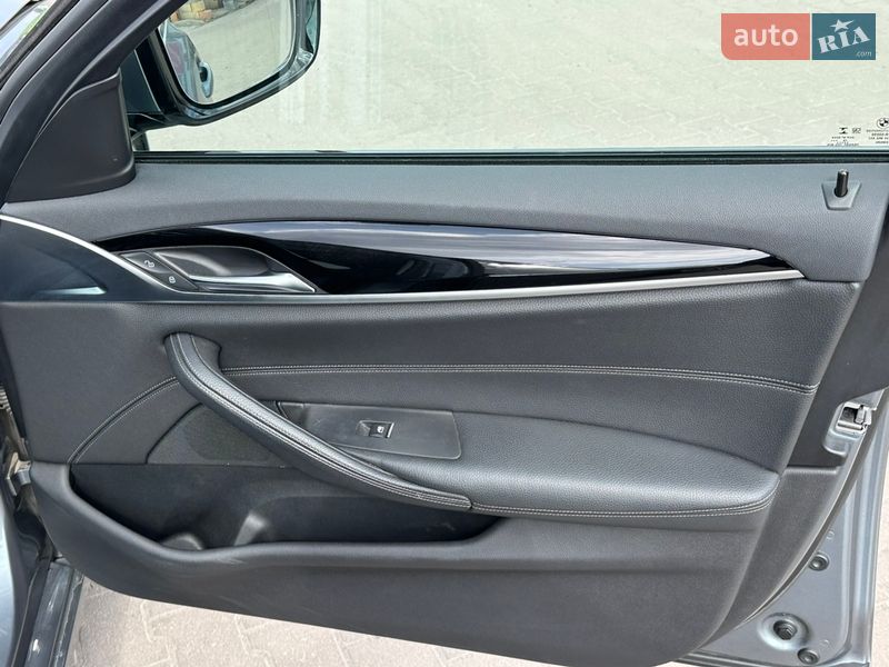 Седан BMW 5 Series 2019 в Виннице