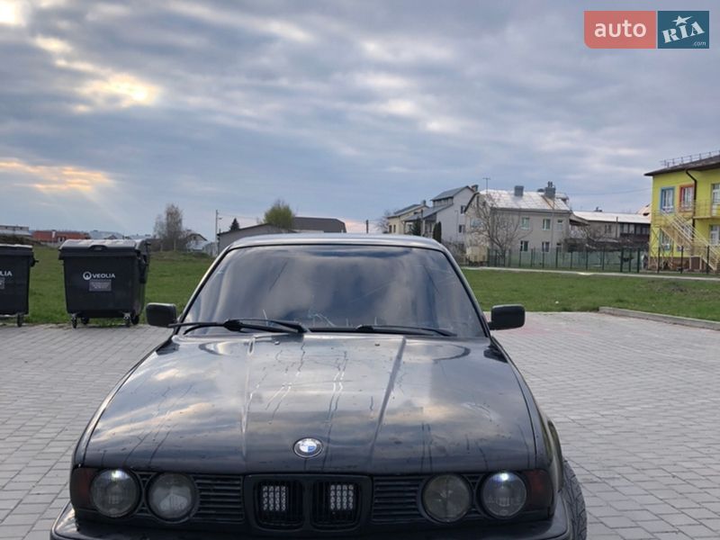 Седан BMW 5 Series 1992 в Тернополе