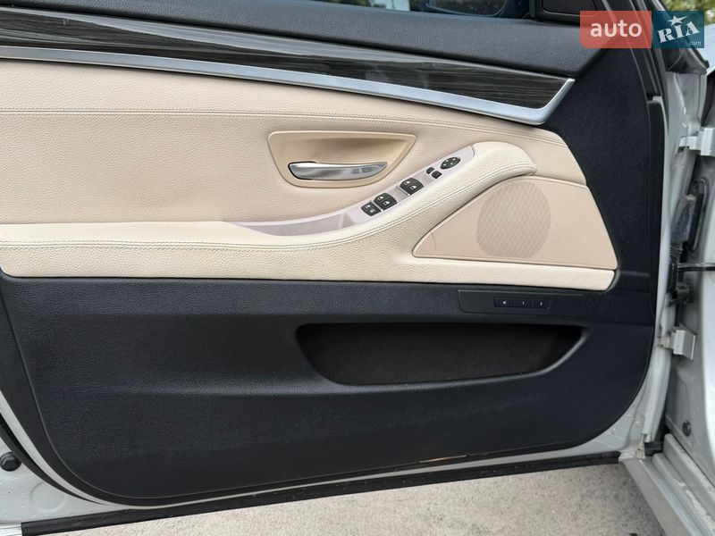 Седан BMW 5 Series 2012 в Дрогобичі