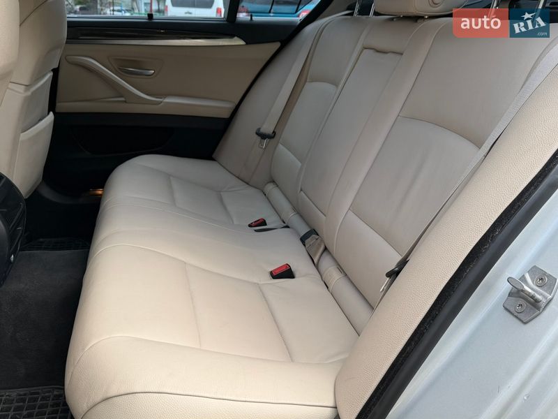 Седан BMW 5 Series 2012 в Дрогобичі