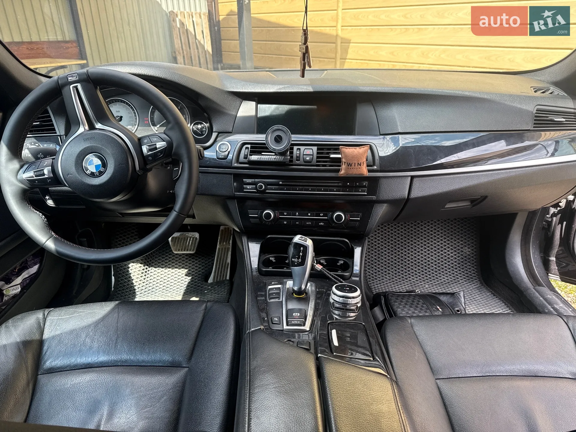 2013 BMW 5er - мініатюра 14