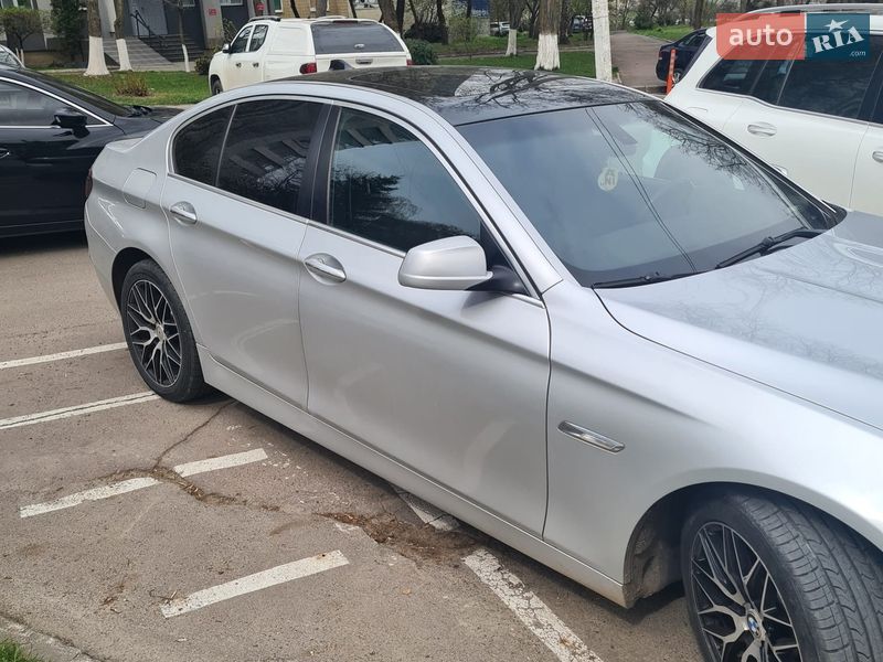 Седан BMW 5 Series 2013 в Львове