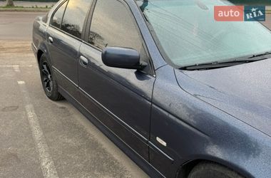 Седан BMW 5 Series 2002 в Немирові