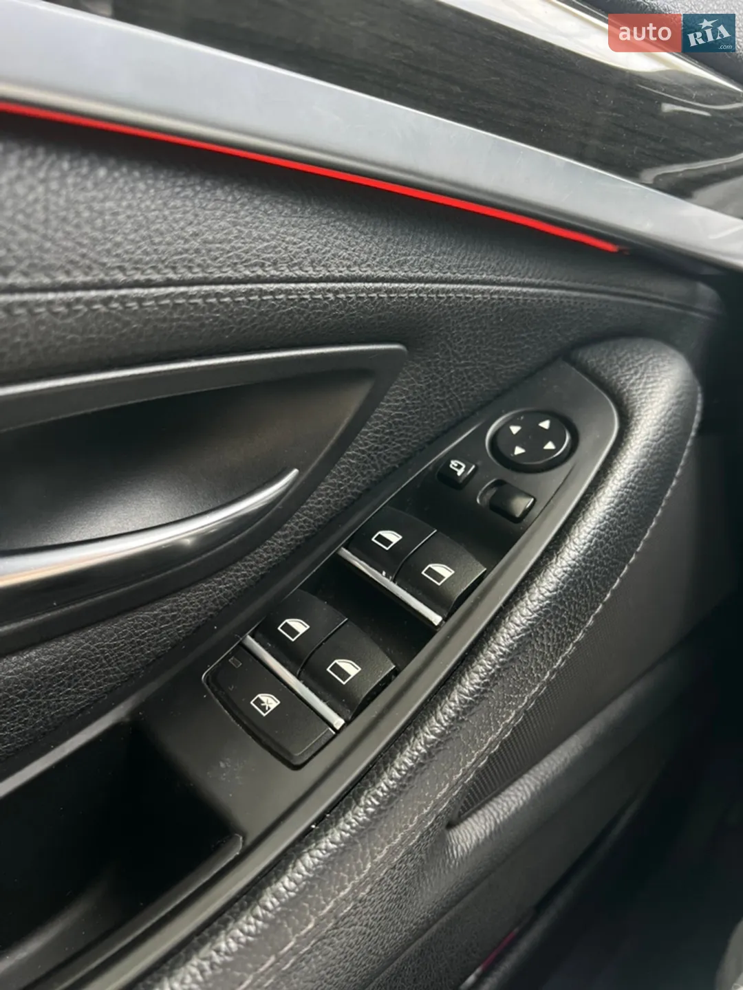 2011 BMW 5er - мініатюра 17