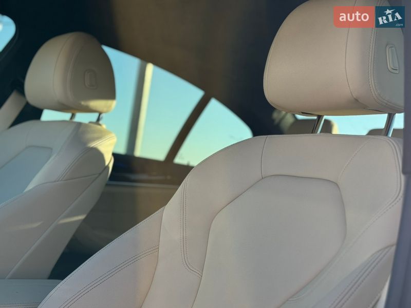 Седан BMW 5 Series 2018 в Рівному