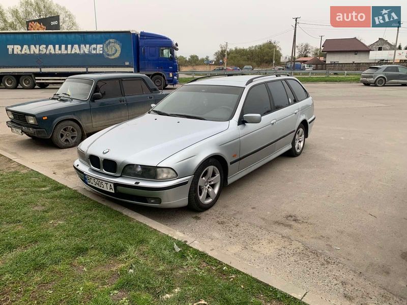 BMW 5 Series 1998