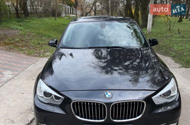 Седан BMW 5 Series 2012 в Остроге