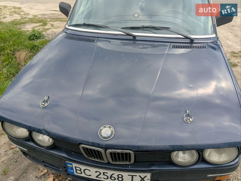 Седан BMW 5 Series 1985 в Львове