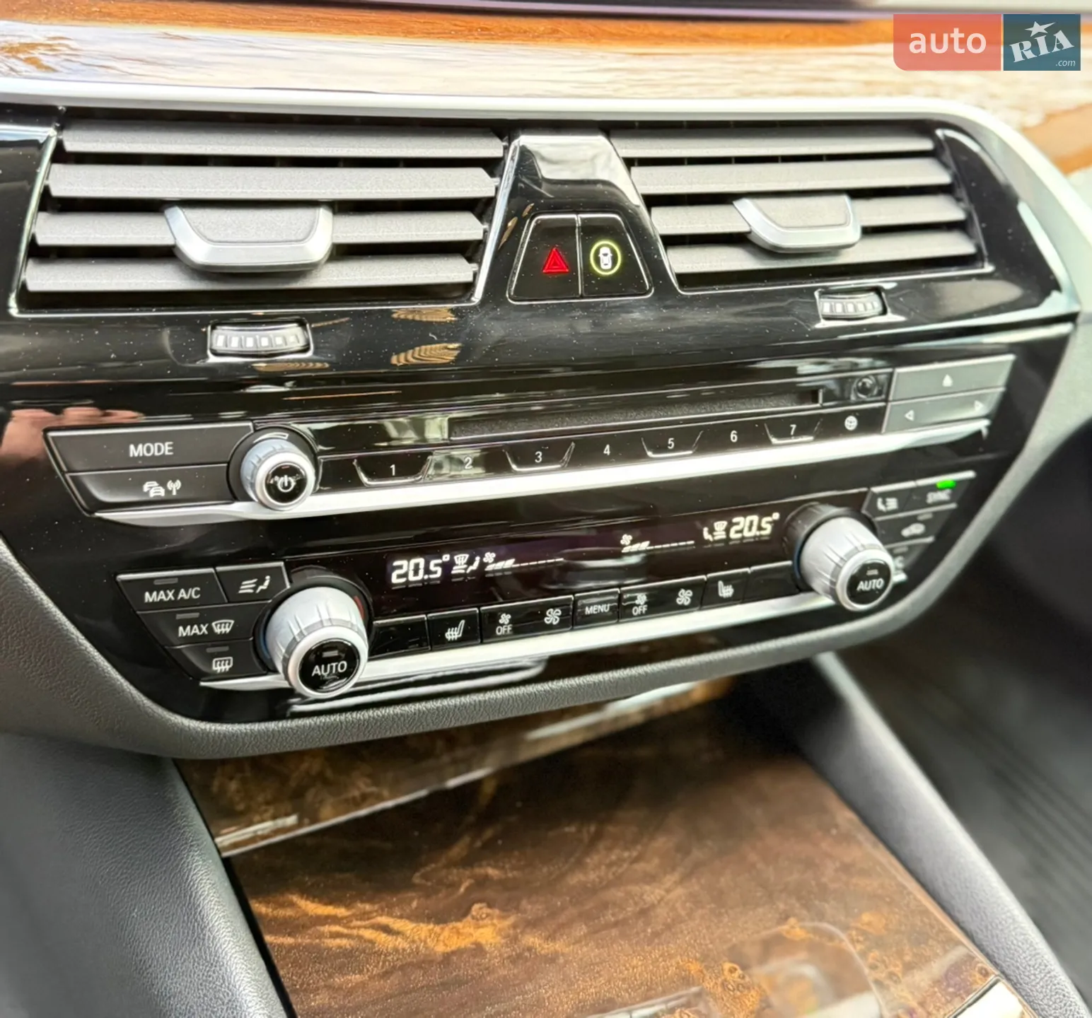 2017 BMW 5er - мініатюра 29