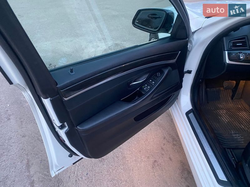 Седан BMW 5 Series 2012 в Чернигове фото 8 Седан BMW 5 Series 2012 в Чернигове