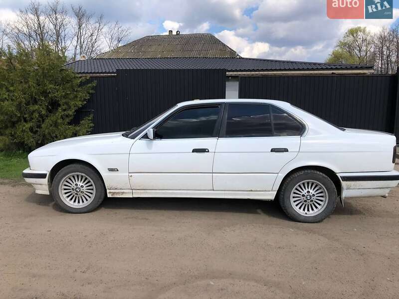 Седан BMW 5 Series 1994 в Подольске