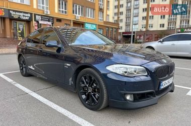 Седан BMW 5 Series 2011 в Вишневому