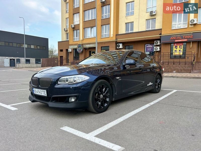 Седан BMW 5 Series 2011 в Вишневом фото 7 Седан BMW 5 Series 2011 в Вишневом