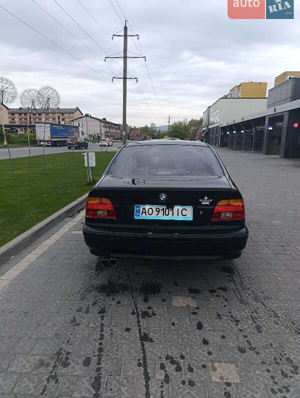 BMW 5 Series 2001