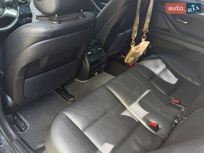 Седан BMW 5 Series 2015 в Александрие