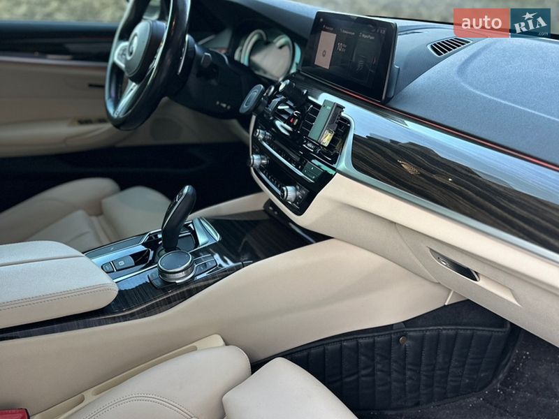 Седан BMW 5 Series 2019 в Ровно фото 17 Седан BMW 5 Series 2019 в Ровно