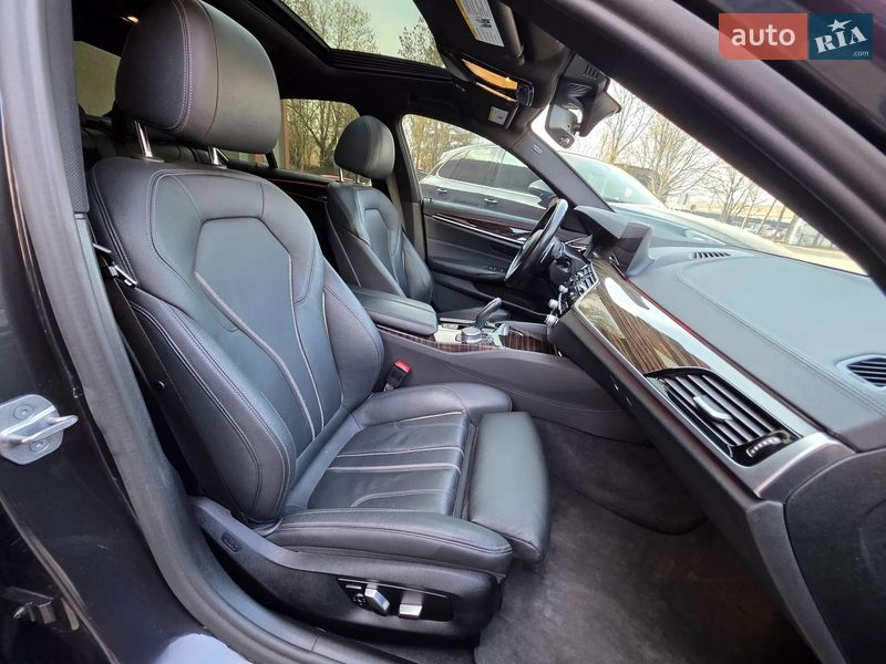 Седан BMW 5 Series 2020 в Полтаві