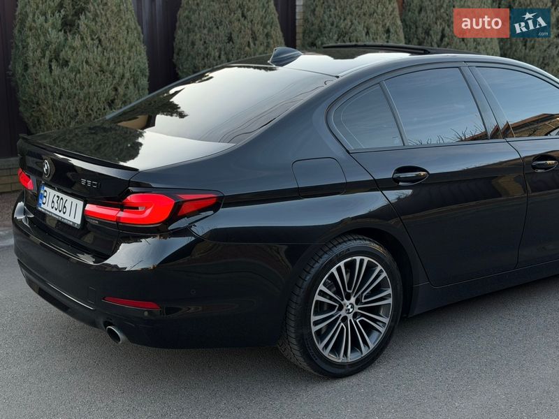 Седан BMW 5 Series 2017 в Полтаві
