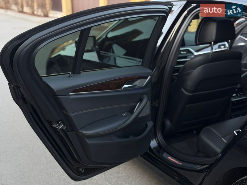 Седан BMW 5 Series 2017 в Полтаві
