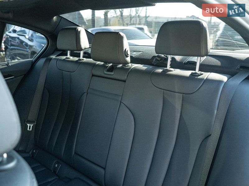 Седан BMW 5 Series 2018 в Чернівцях