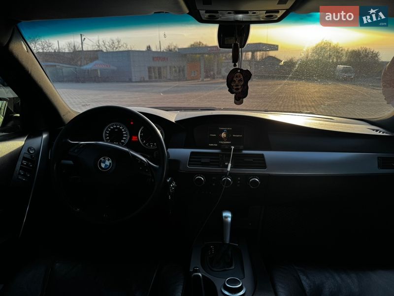 Седан BMW 5 Series 2004 в Дунаевцах