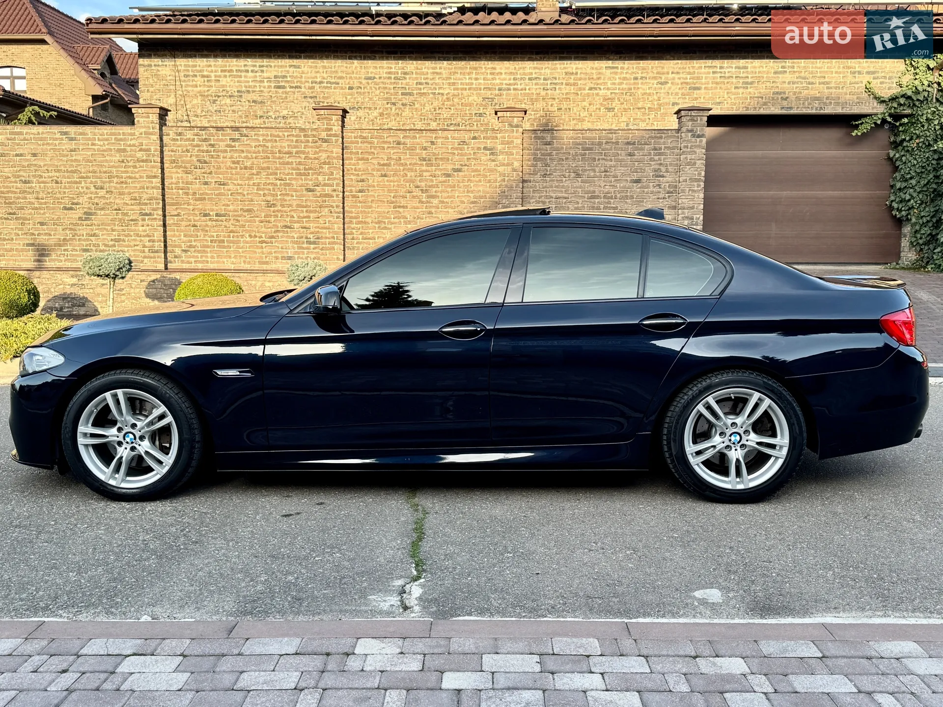 2011 BMW 5er - мініатюра 8