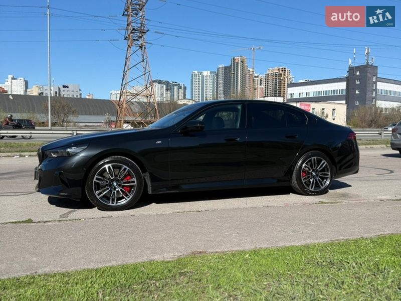Седан BMW 5 Series 2025 в Киеве фото 4 Седан BMW 5 Series 2025 в Киеве