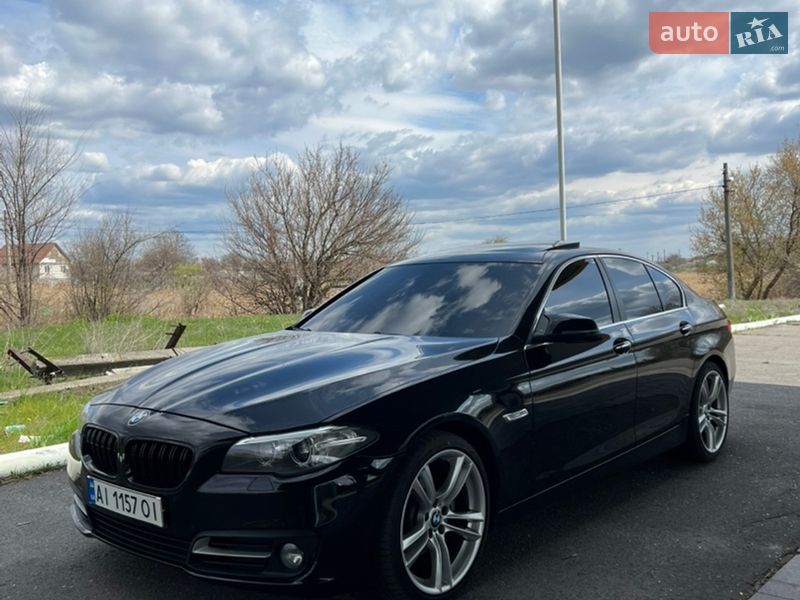 Седан BMW 5 Series 2015 в Дніпрі