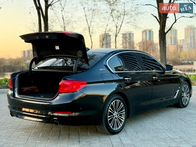 Седан BMW 5 Series 2018 в Киеве фото 13 Седан BMW 5 Series 2018 в Киеве