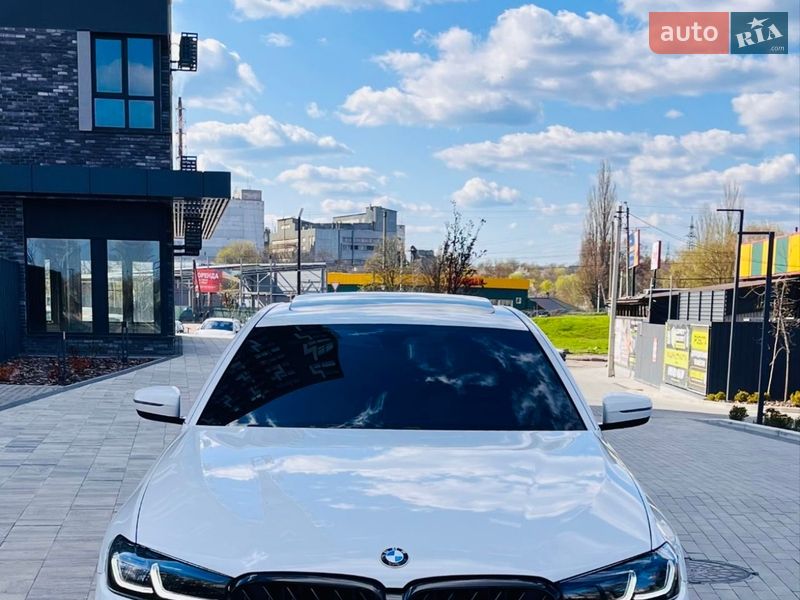 Седан BMW 5 Series 2017 в Кропивницькому