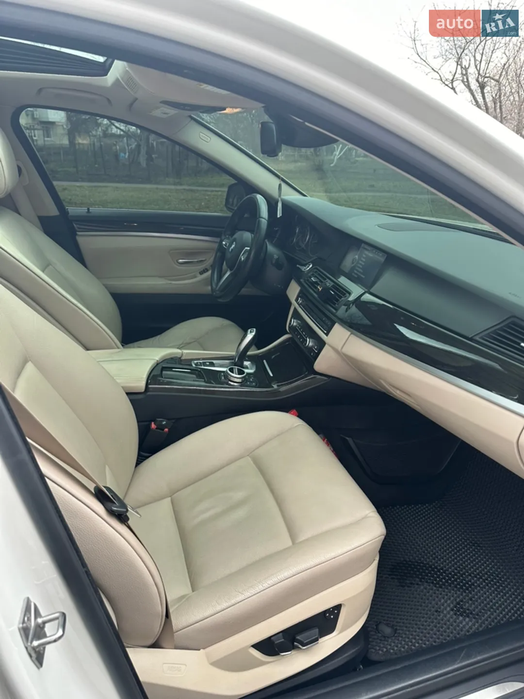 2010 BMW 5er - мініатюра 33