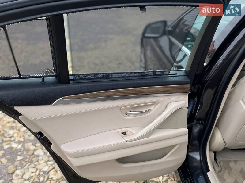 Седан BMW 5 Series 2013 в Самборе