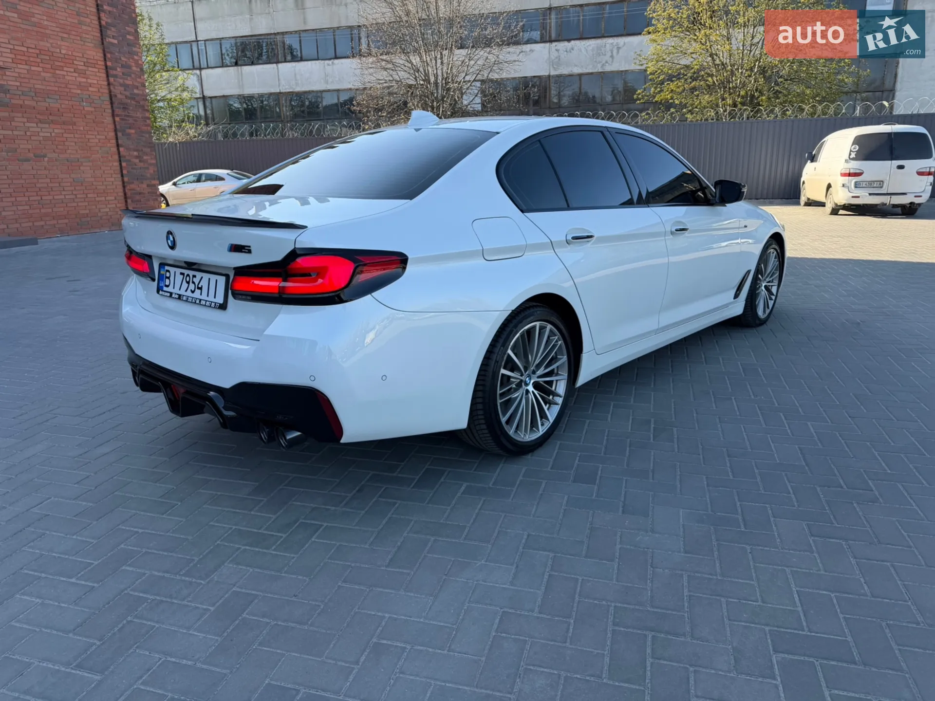 2017 BMW 5er - мініатюра 5