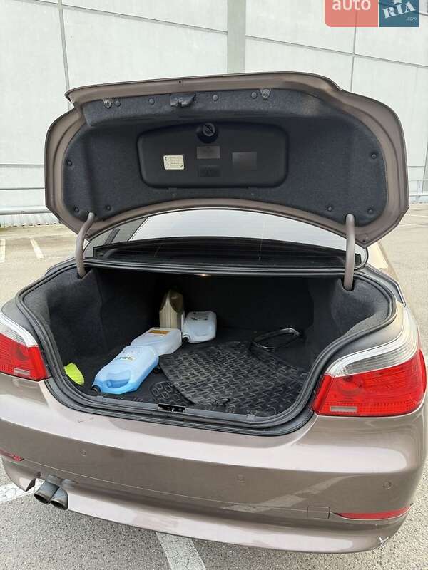 Седан BMW 5 Series 2006 в Києві фото 3 Седан BMW 5 Series 2006 в Києві